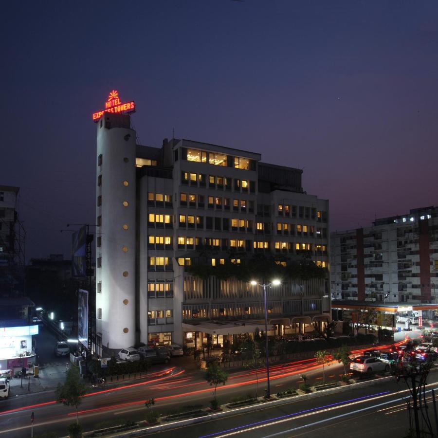 Hotel Express Towers Βαντοντάρα Εξωτερικό φωτογραφία