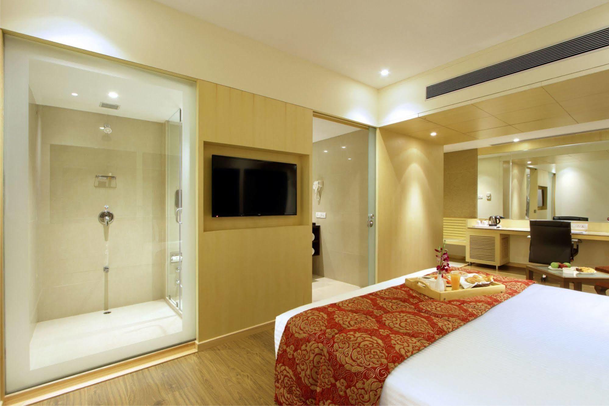 Hotel Express Towers Βαντοντάρα Εξωτερικό φωτογραφία